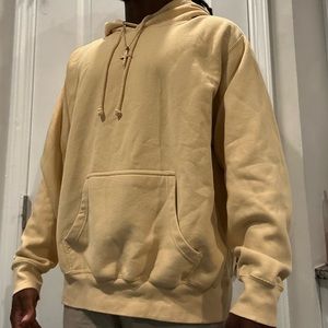 Pro Weave XL Hoodie! The color is so nice it’s like a light yellow color!!
